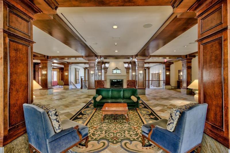 Sun Peaks Grand Hotel & Conference Centre Экстерьер фото